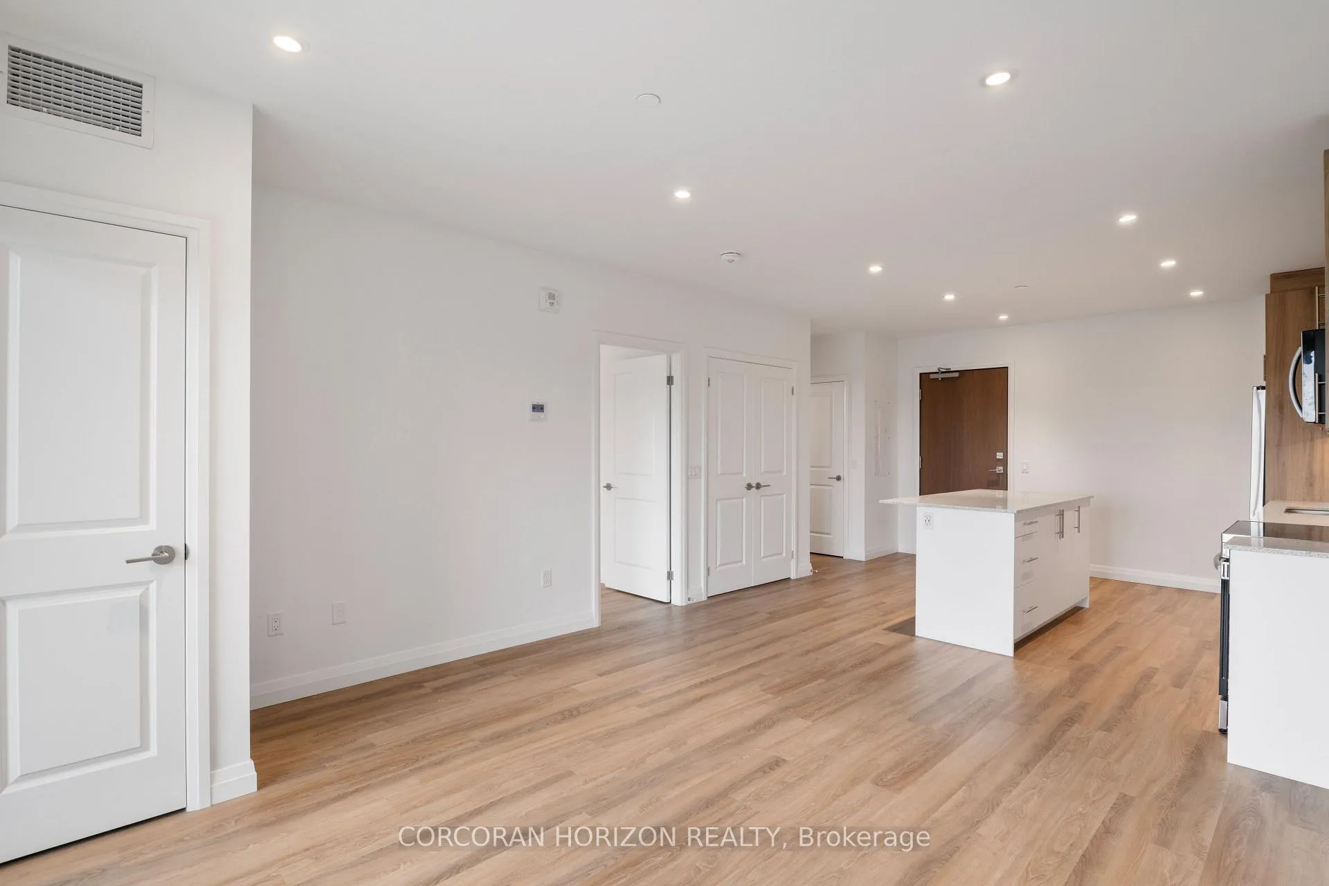 Photo 8 of Unit 717, 525 New Dundee Road, Kitchener — HOMEH