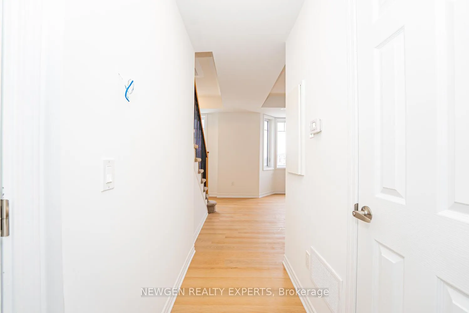 Photo 5 of Unit 15, 4320 Ebenezer Road, Brampton, Bram East — HOMEH