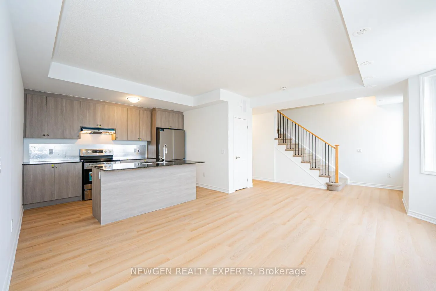Photo 8 of Unit 15, 4320 Ebenezer Road, Brampton, Bram East — HOMEH