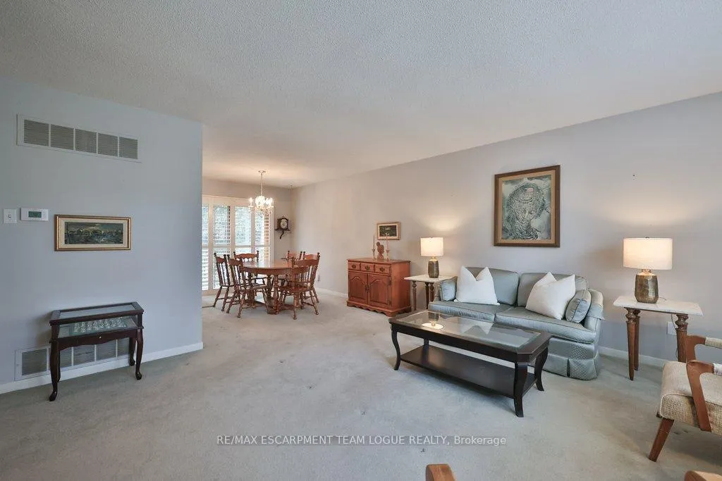 Photo 10 of 3501 Rubens Court, Burlington, Roseland — HOMEH