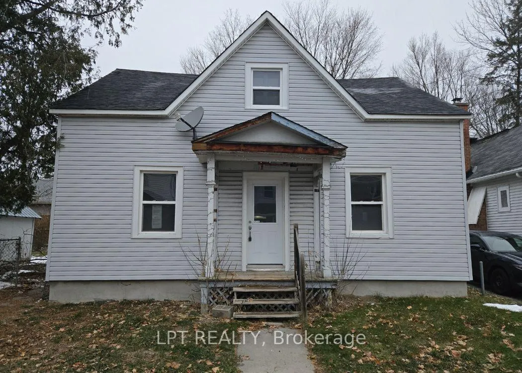 Front of 47 Victoria Street