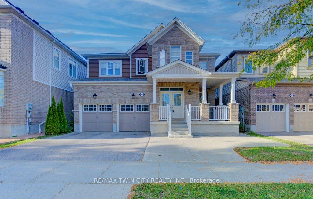 Photo 2 of 231 Grovehill Crescent, Kitchener, Rosenburg — HOMEH