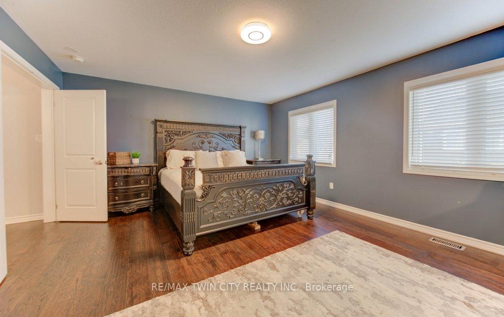 Photo 20 of 231 Grovehill Crescent, Kitchener, Rosenburg — HOMEH
