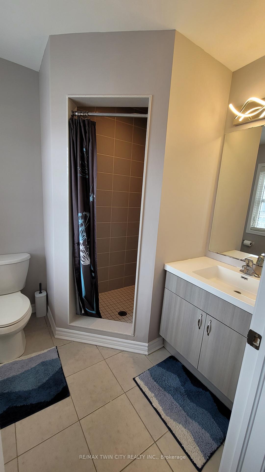 Photo 28 of 231 Grovehill Crescent, Kitchener, Rosenburg — HOMEH