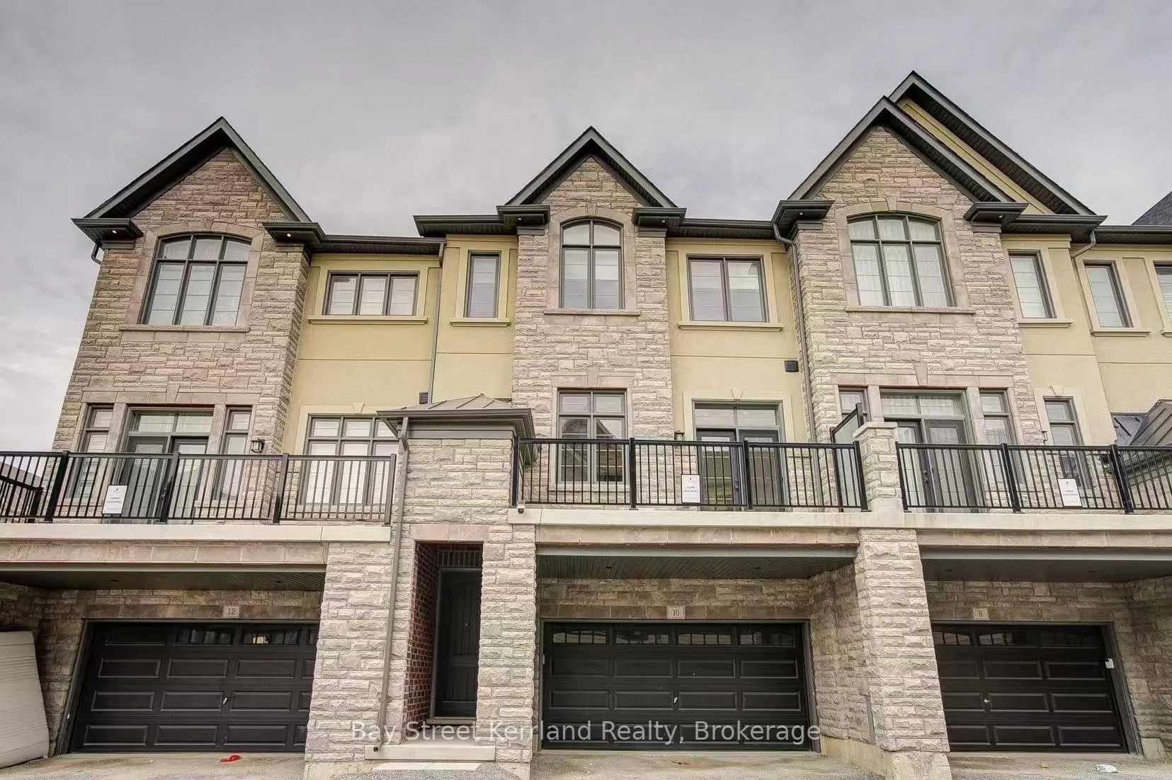 Photo 1 of 10 Silvermills Lane, Markham, Angus Glen — HOMEH