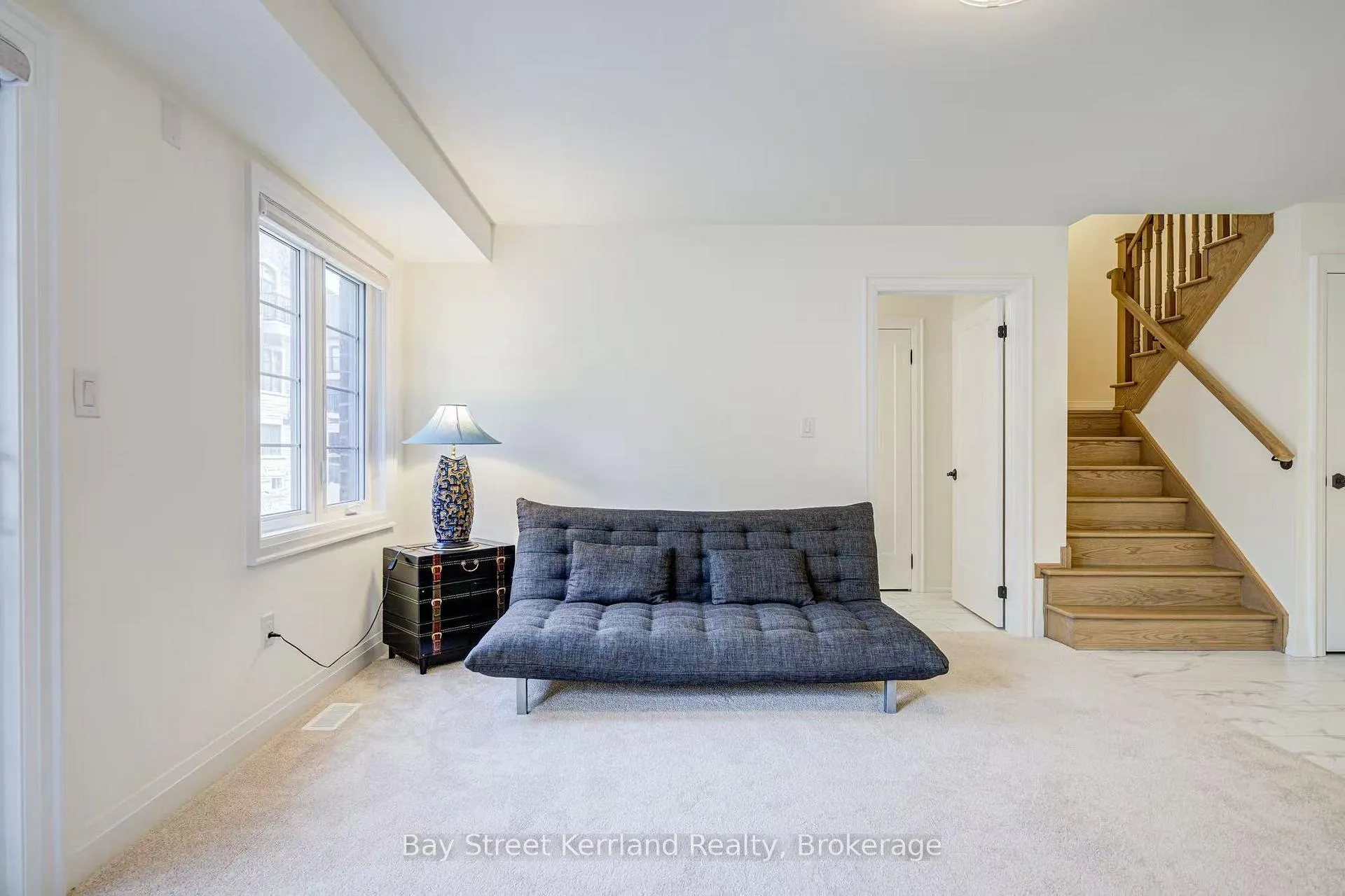 Photo 5 of 10 Silvermills Lane, Markham, Angus Glen — HOMEH
