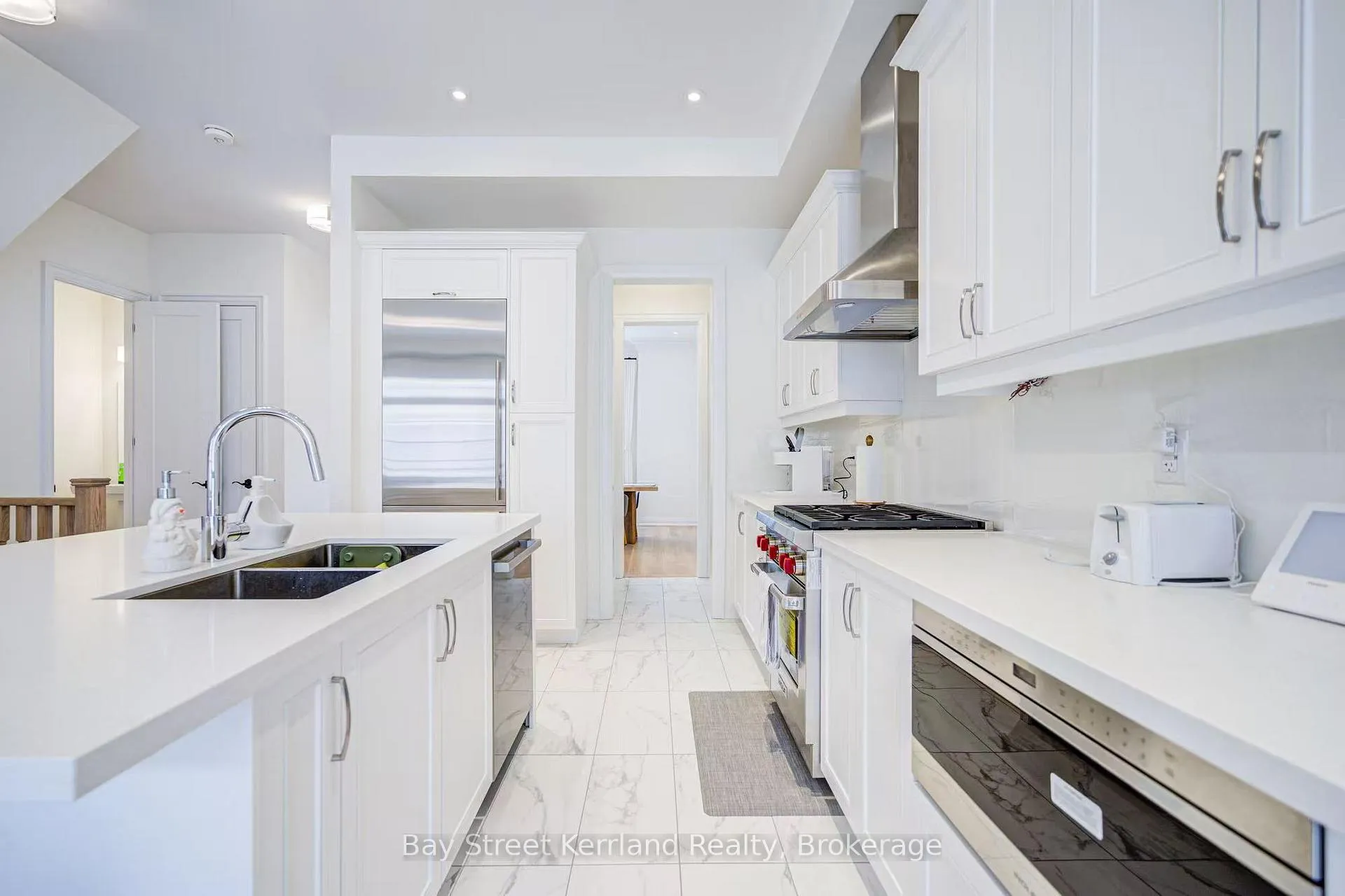Photo 25 of 10 Silvermills Lane, Markham, Angus Glen — HOMEH