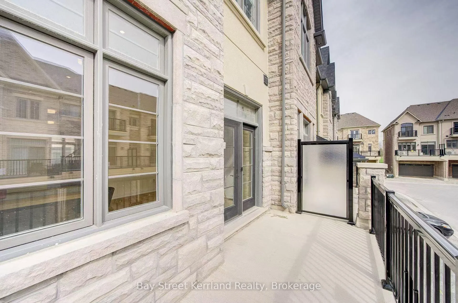 Photo 40 of 10 Silvermills Lane, Markham, Angus Glen — HOMEH