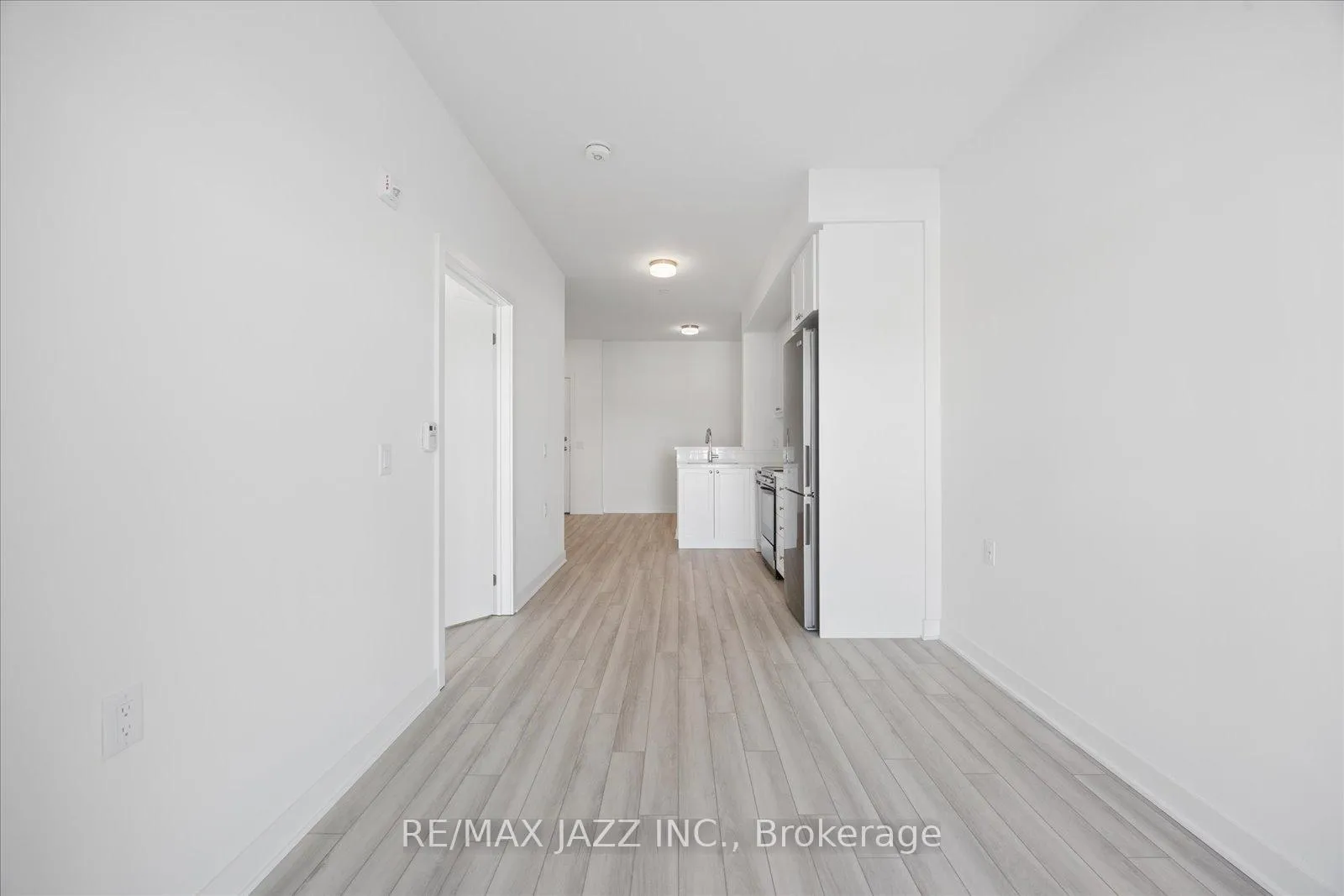 Photo 19 of Unit 610, 51 Clarington Boulevard, Clarington, Bowmanville — HOMEH
