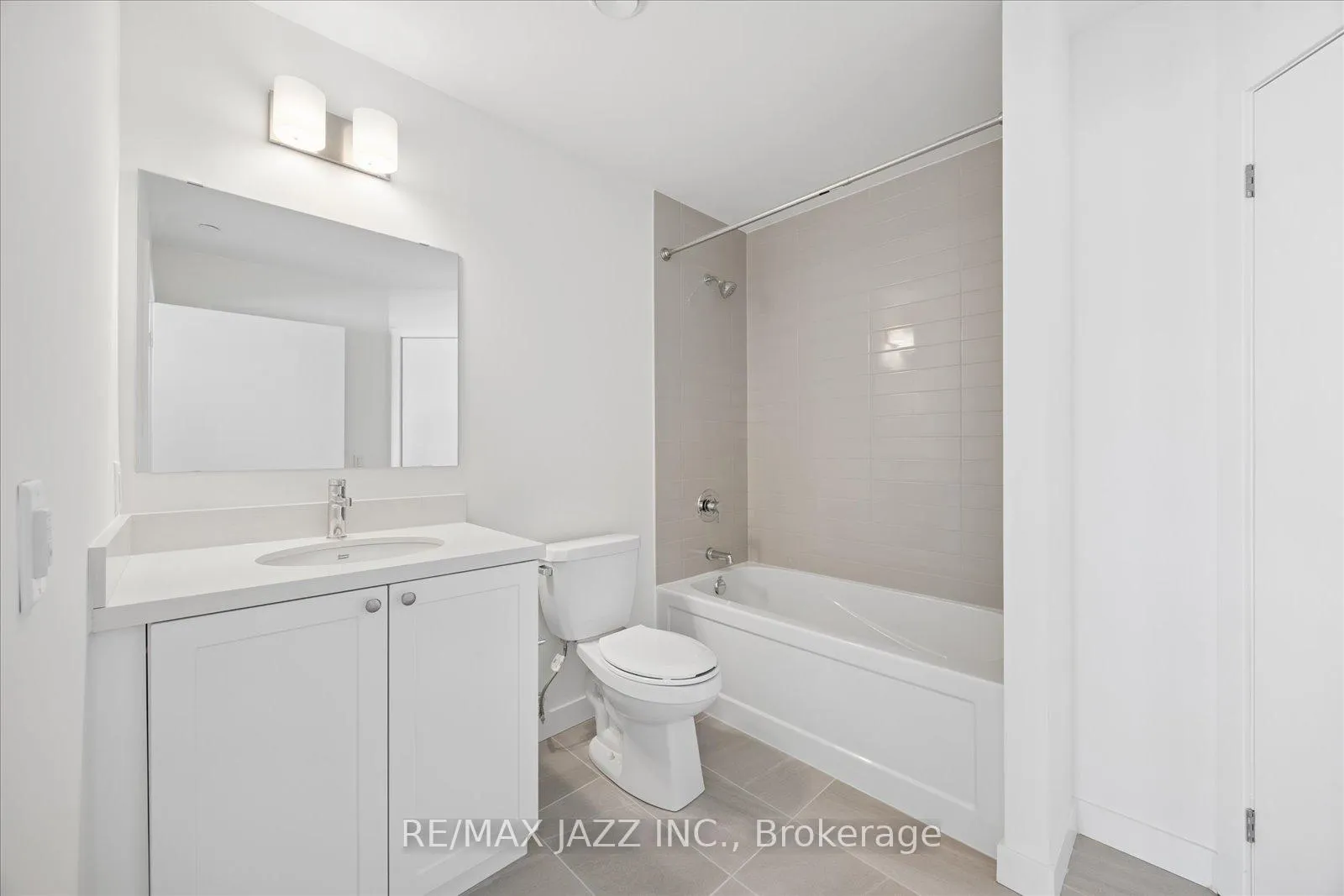 Photo 21 of Unit 610, 51 Clarington Boulevard, Clarington, Bowmanville — HOMEH