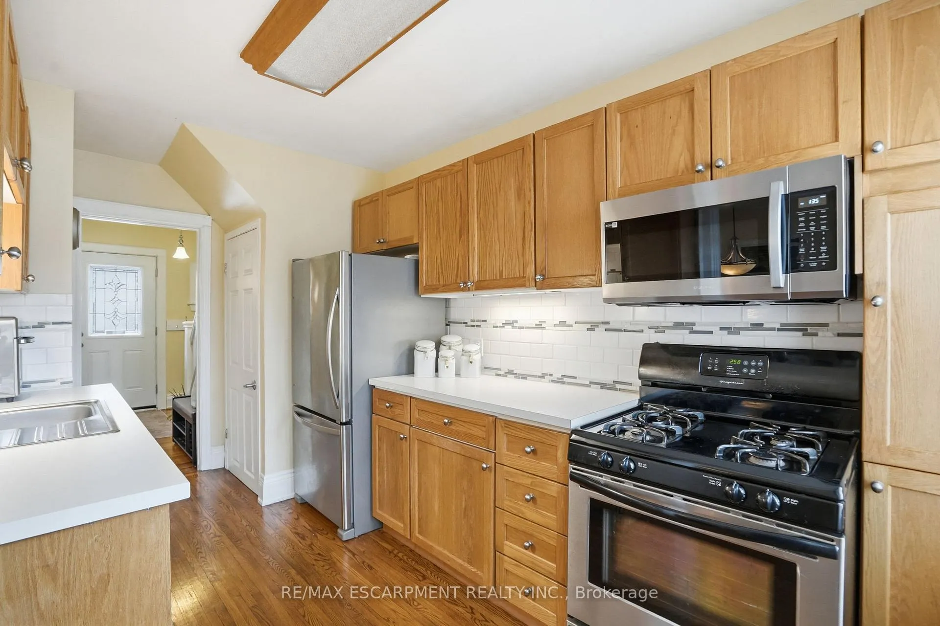 Photo 18 of 223 Park Row, Hamilton, Delta — HOMEH