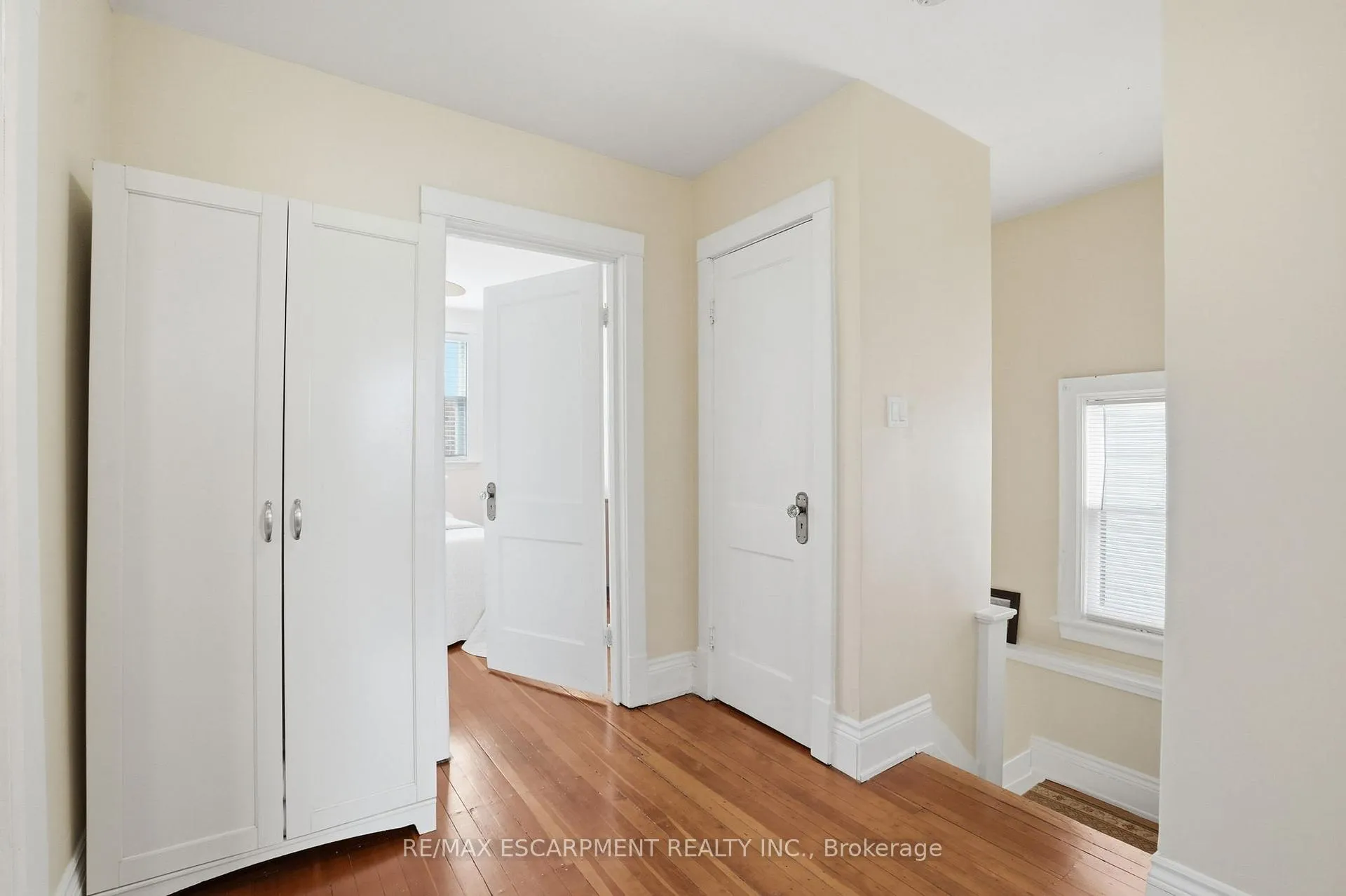 Photo 23 of 223 Park Row, Hamilton, Delta — HOMEH