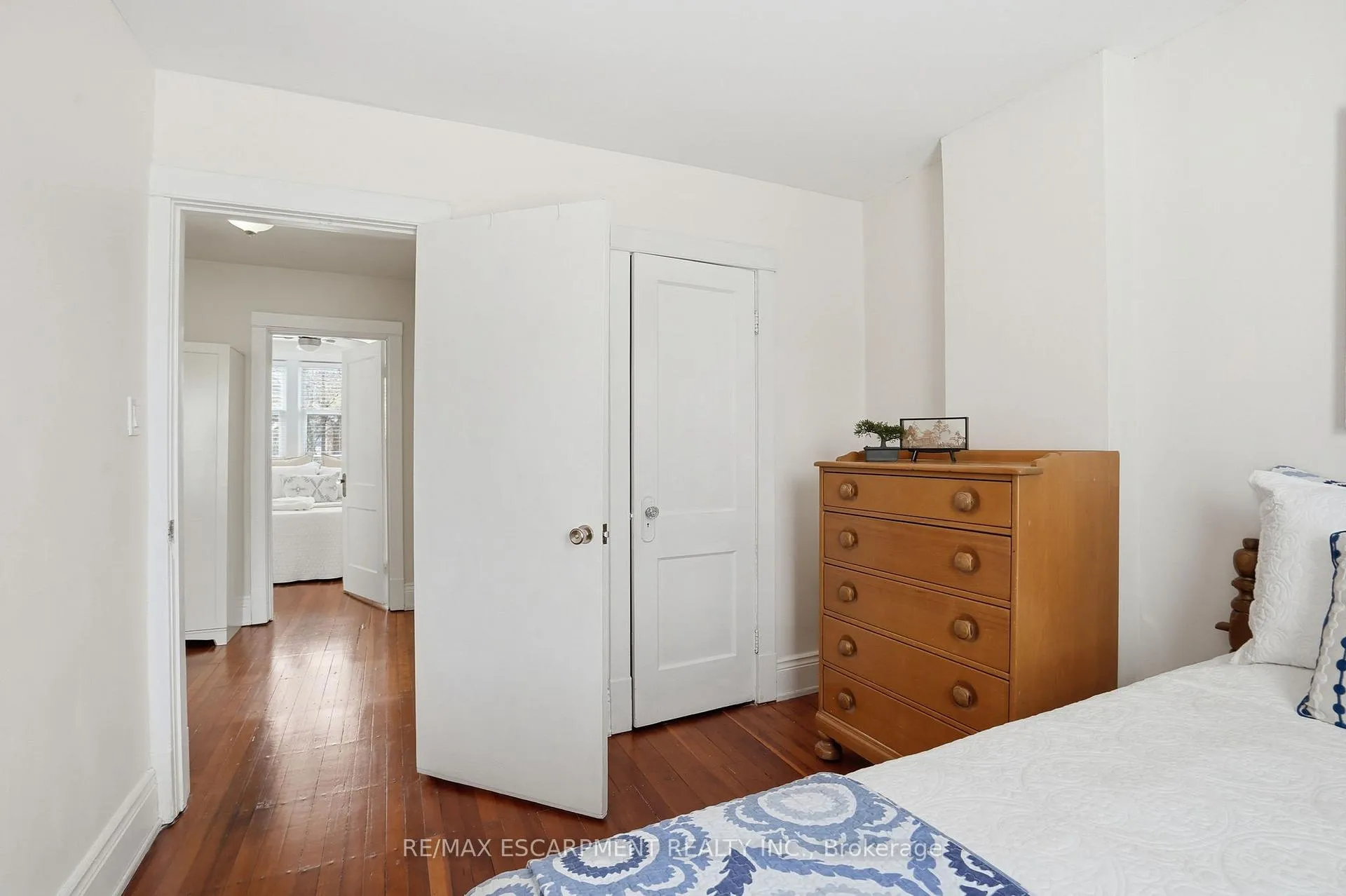 Photo 26 of 223 Park Row, Hamilton, Delta — HOMEH
