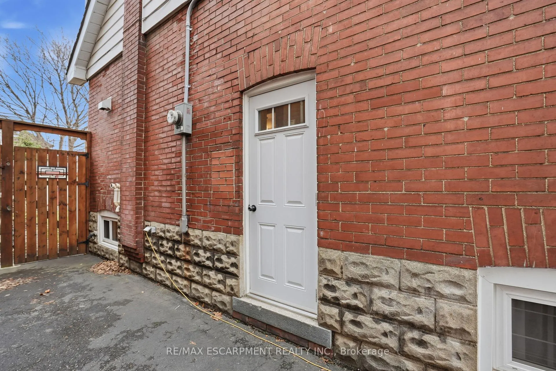 Photo 49 of 223 Park Row, Hamilton, Delta — HOMEH