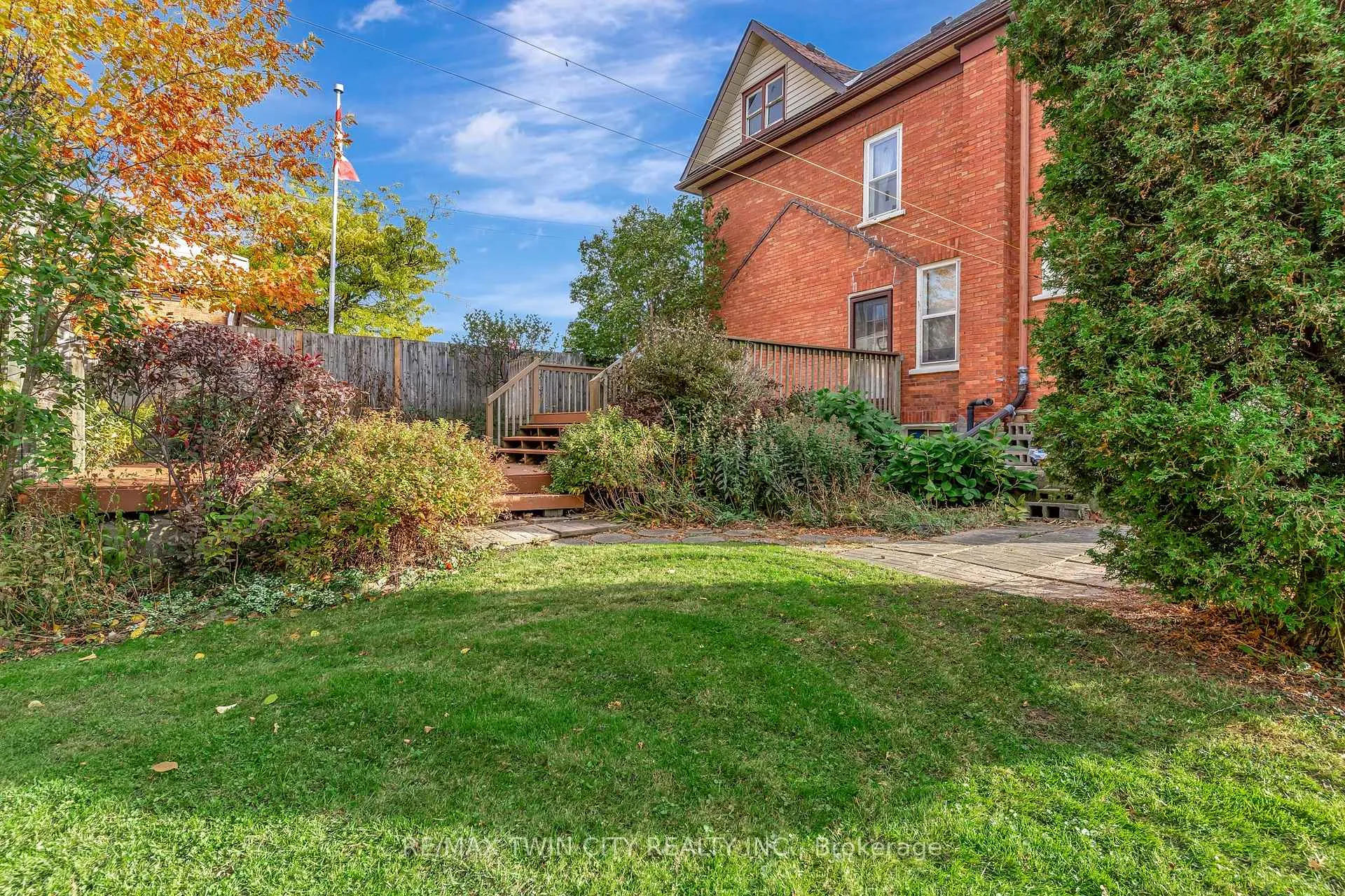 Photo 31 of 3545 Lobsinger Line, Wellesley — HOMEH