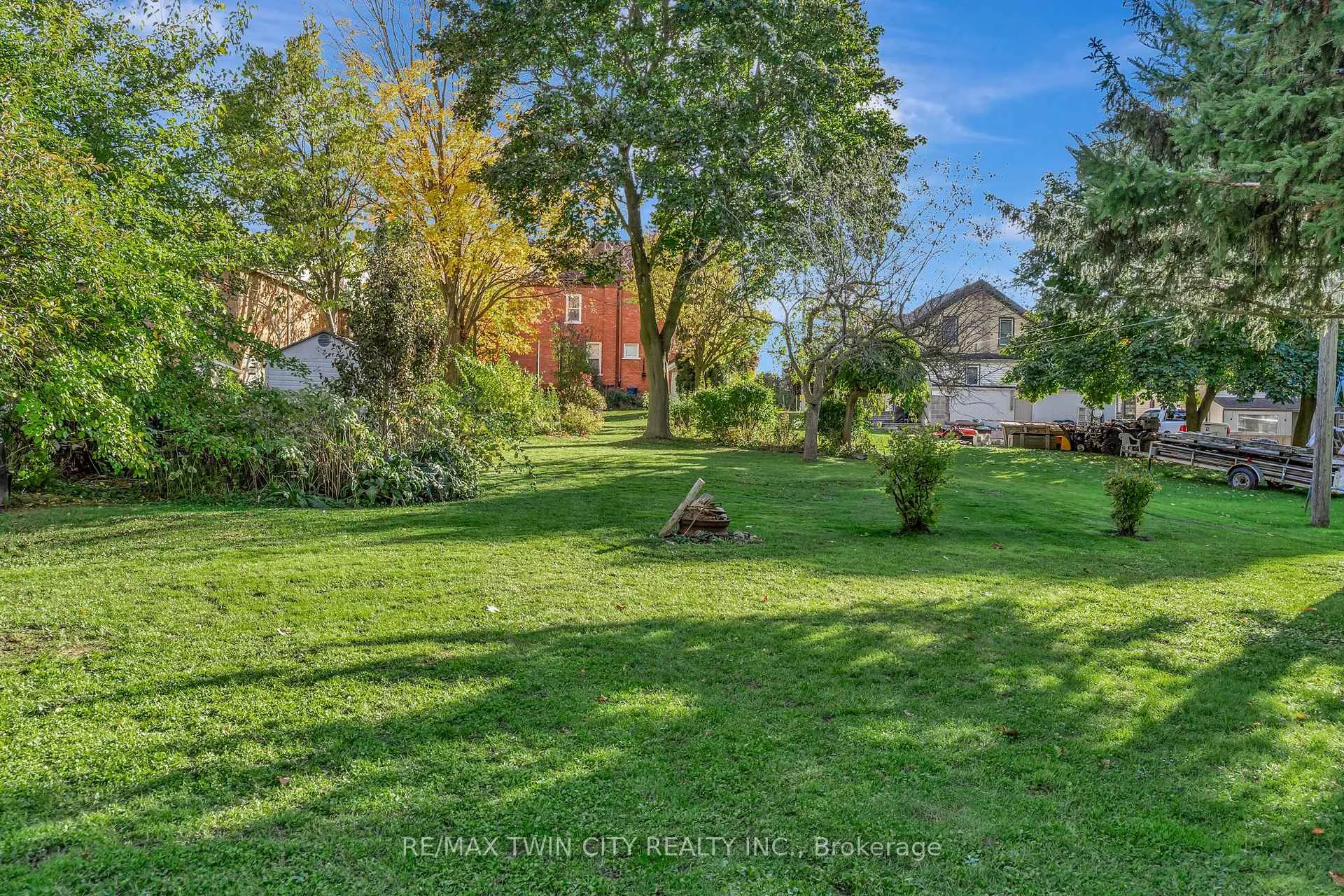 Photo 36 of 3545 Lobsinger Line, Wellesley — HOMEH