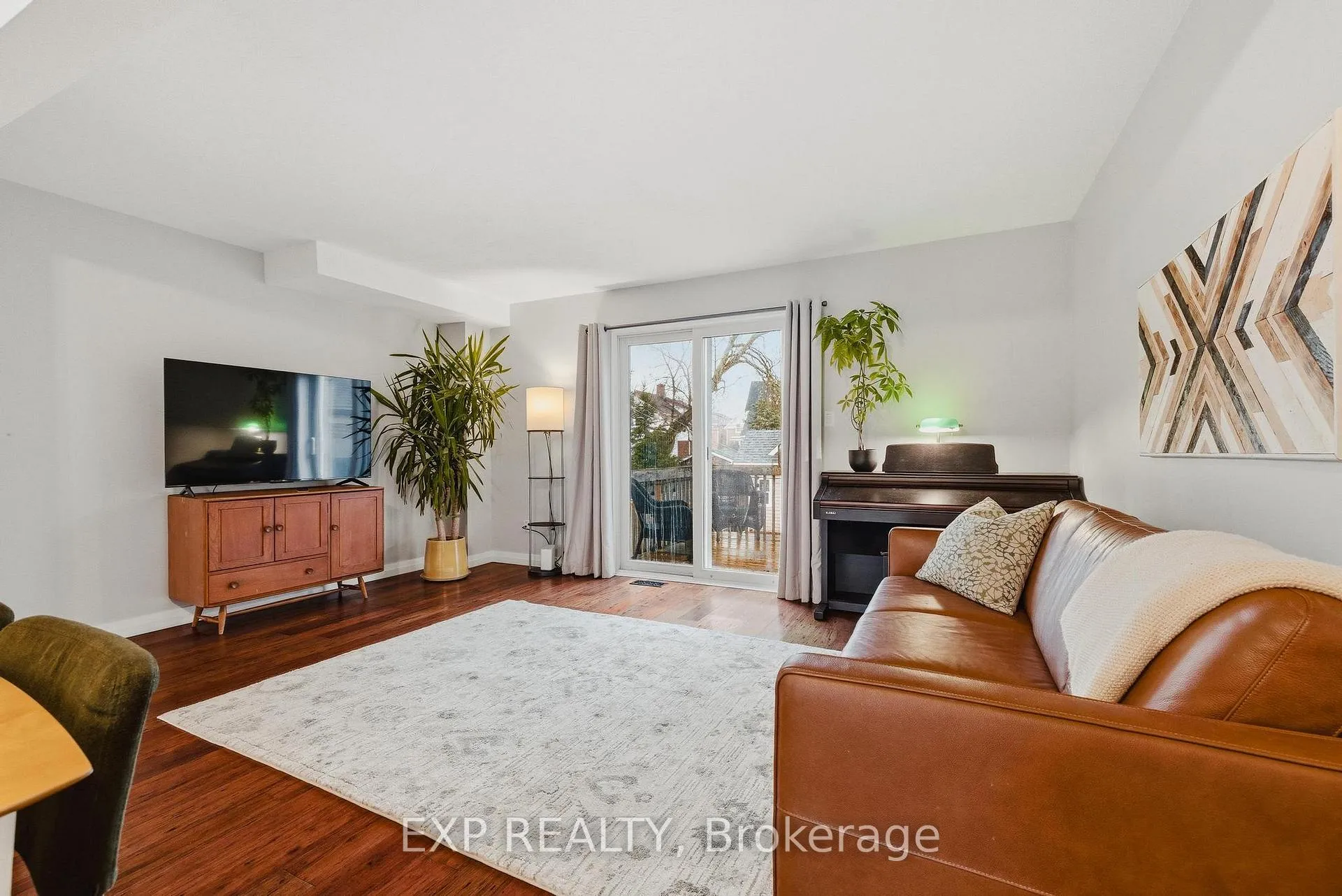Photo 15 of 23 Talbot Street, Kitchener — HOMEH