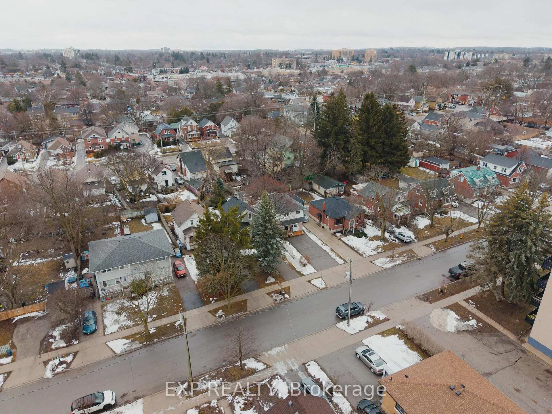 Photo 33 of 23 Talbot Street, Kitchener — HOMEH