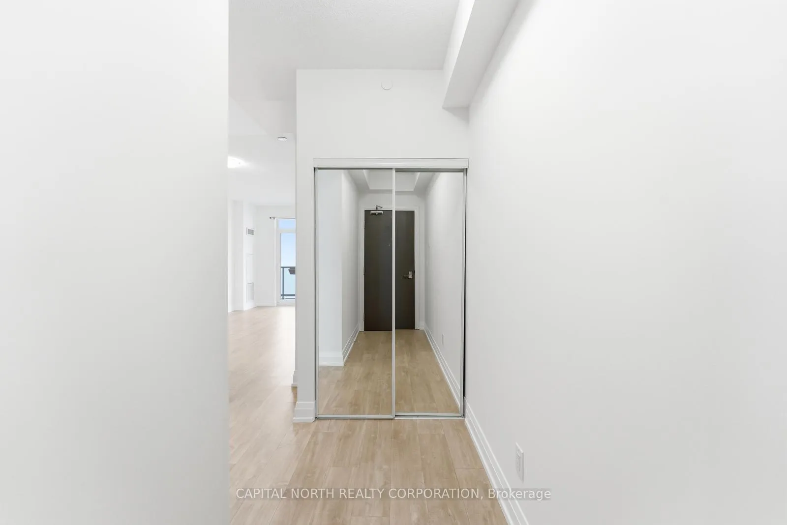 Photo 7 of Unit 2811, 3600 Highway 7, Vaughan, Vaughan Corporate Centre — HOMEH