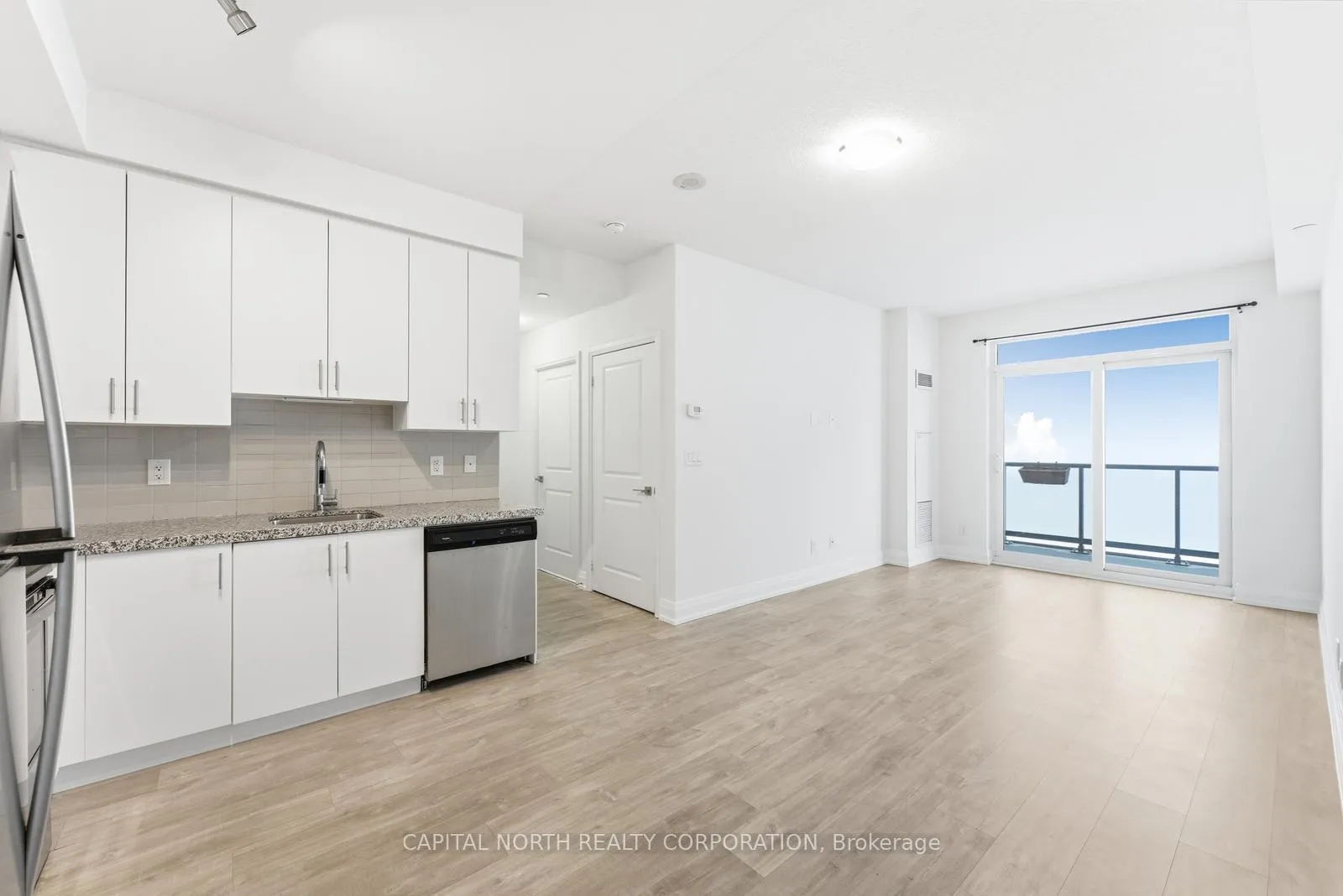 Photo 8 of Unit 2811, 3600 Highway 7, Vaughan, Vaughan Corporate Centre — HOMEH