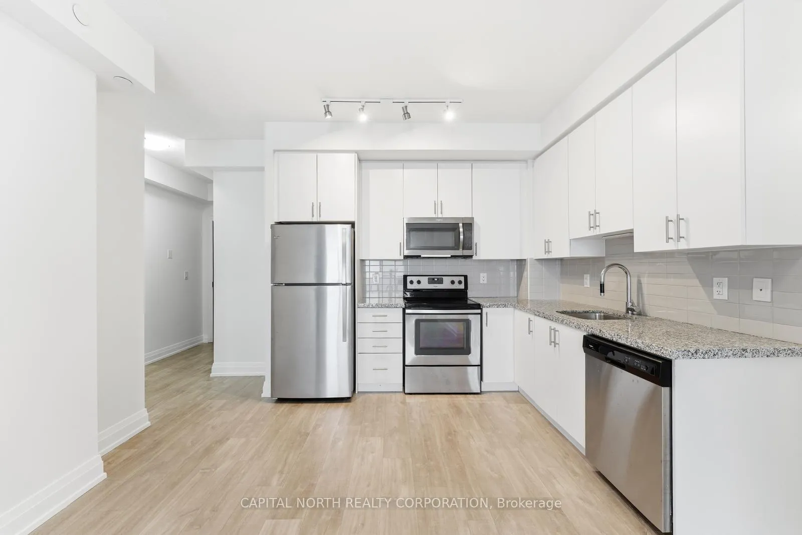 Photo 10 of Unit 2811, 3600 Highway 7, Vaughan, Vaughan Corporate Centre — HOMEH