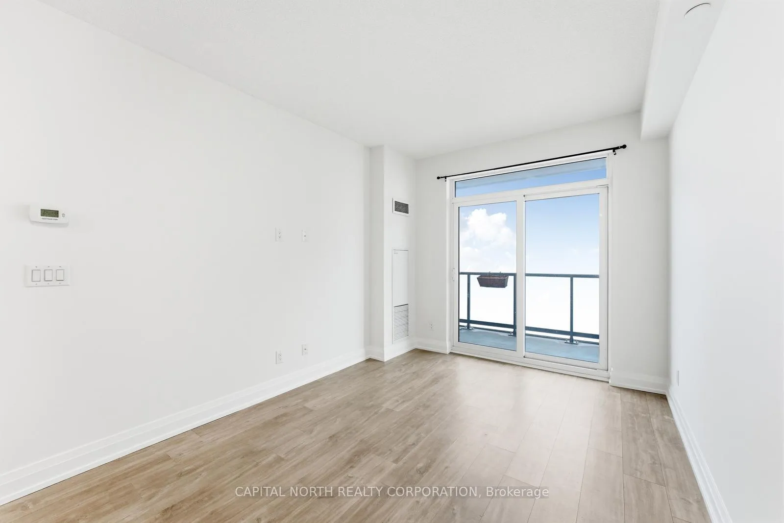 Photo 17 of Unit 2811, 3600 Highway 7, Vaughan, Vaughan Corporate Centre — HOMEH