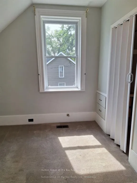 Photo 19 of 215 Cedar St. Street, Clearview, Stayner — HOMEH
