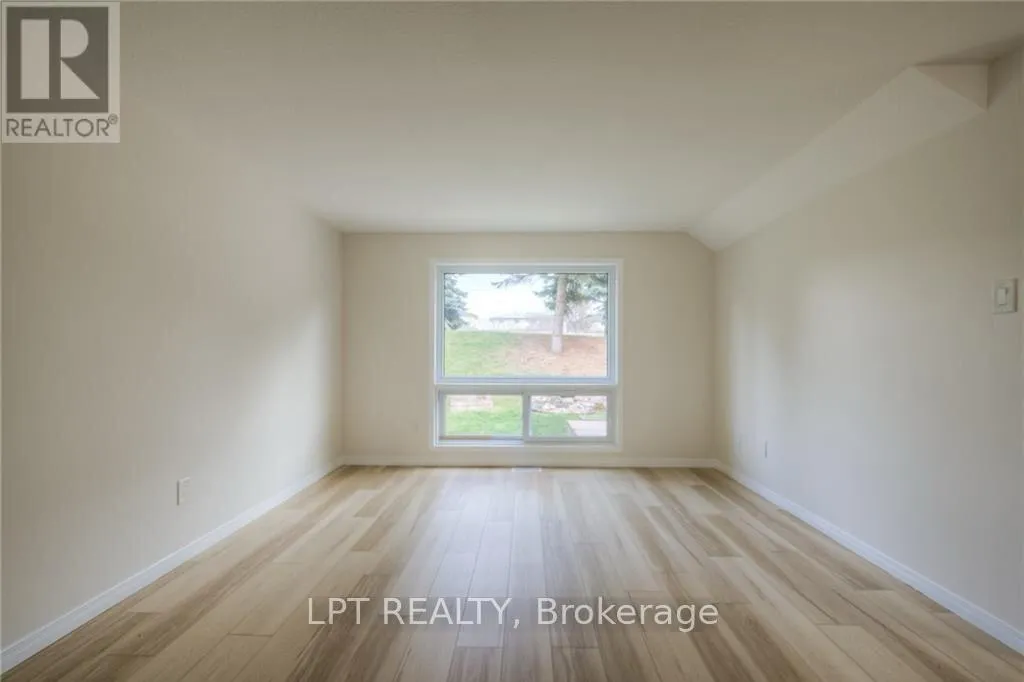 Photo 13 of Unit Unit: Main, 118 Bush Clover Crescent, Waterloo — HOMEH