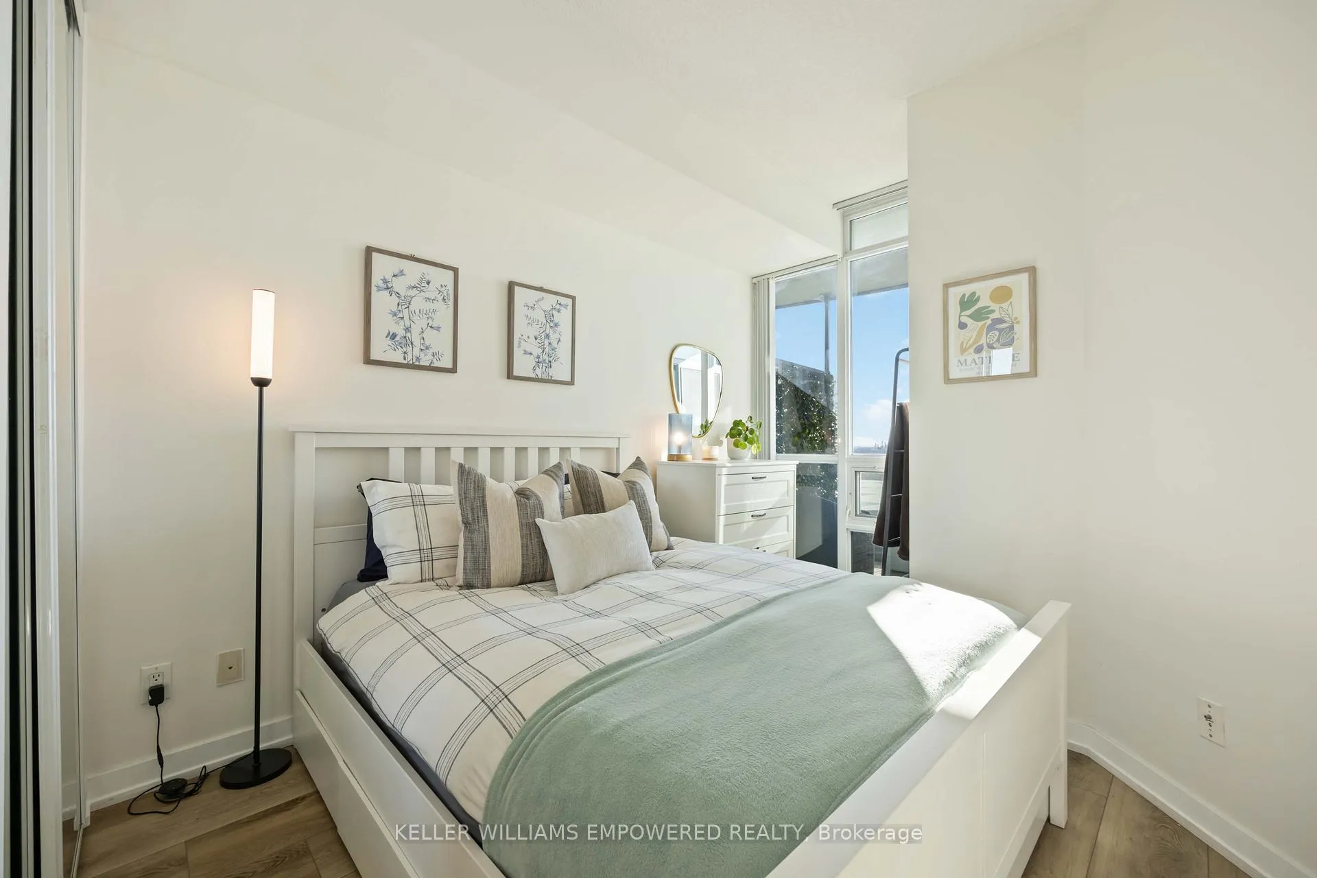 Photo 22 of Unit 2511, 219 Fort York Boulevard, Toronto, Niagara — HOMEH