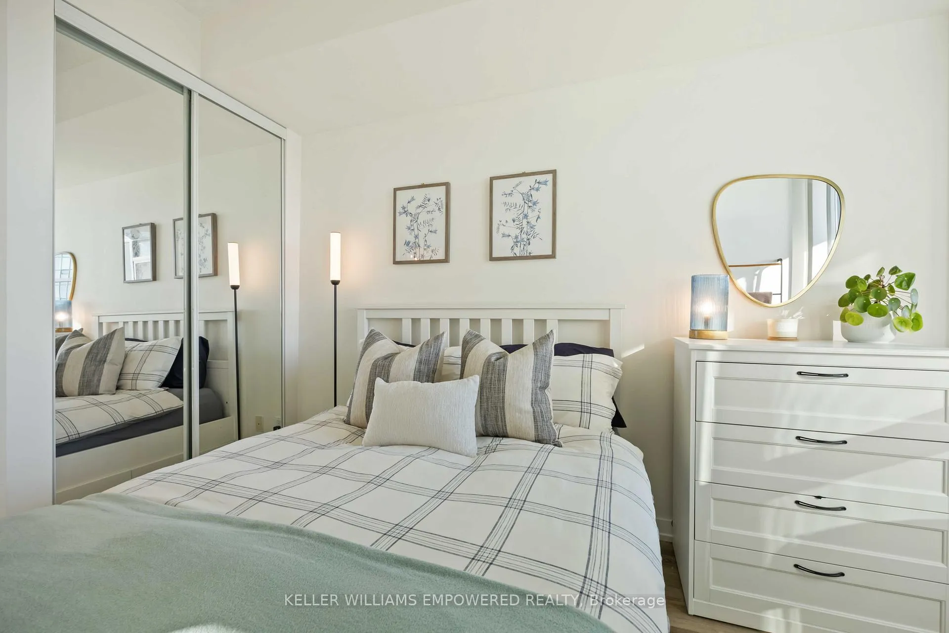 Photo 23 of Unit 2511, 219 Fort York Boulevard, Toronto, Niagara — HOMEH