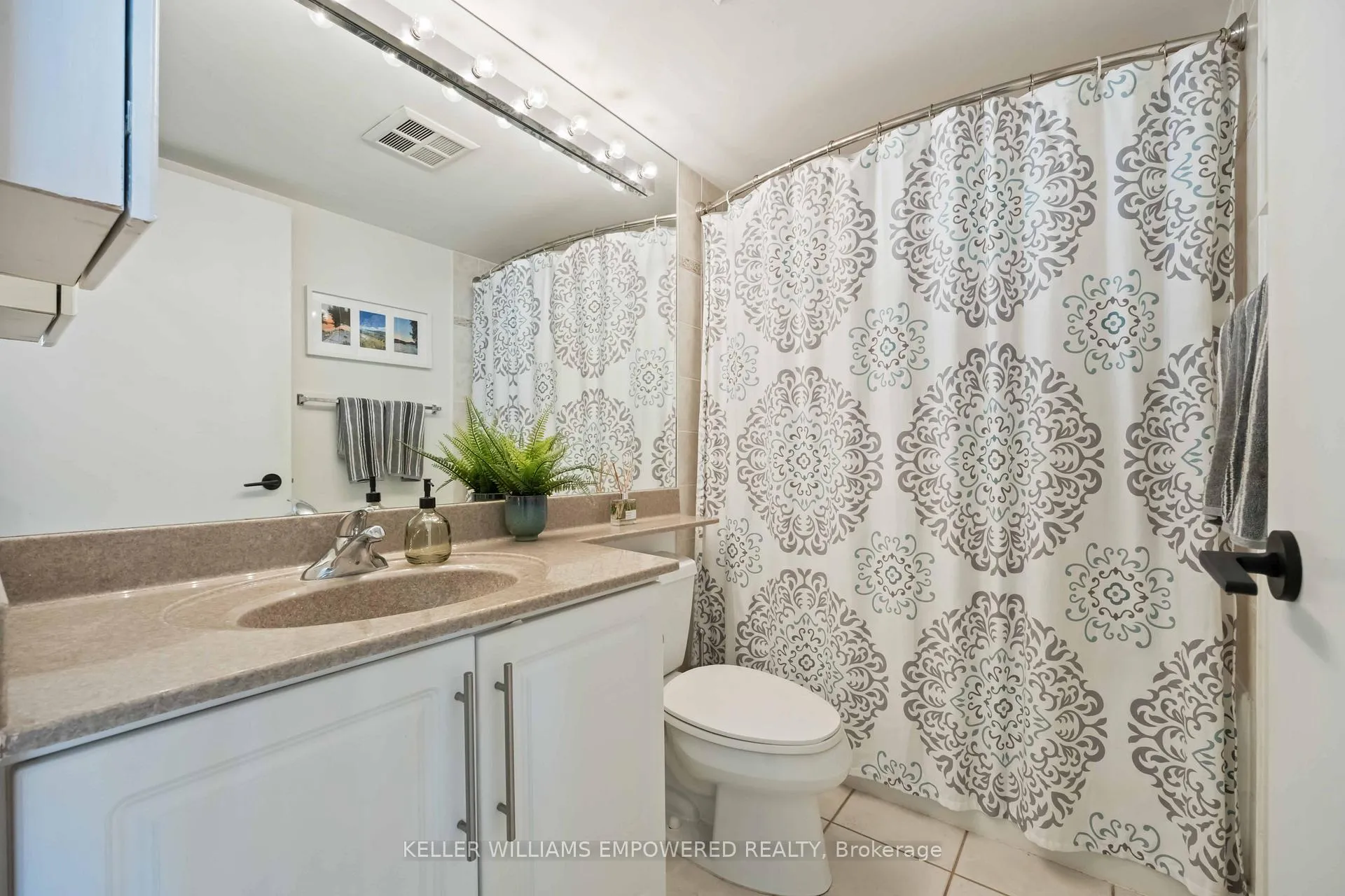 Photo 25 of Unit 2511, 219 Fort York Boulevard, Toronto, Niagara — HOMEH