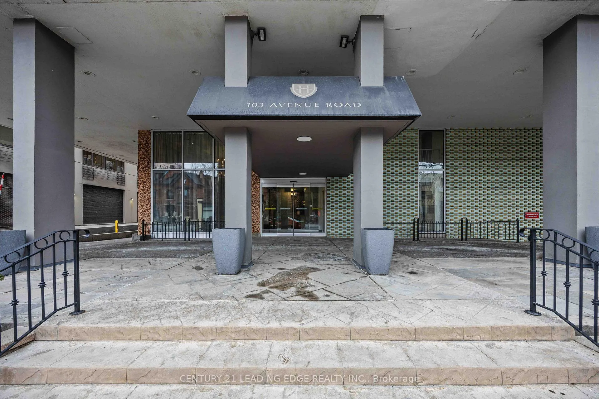 Photo 17 of Unit 901, 103 Avenue Road, Toronto, The Annex — HOMEH