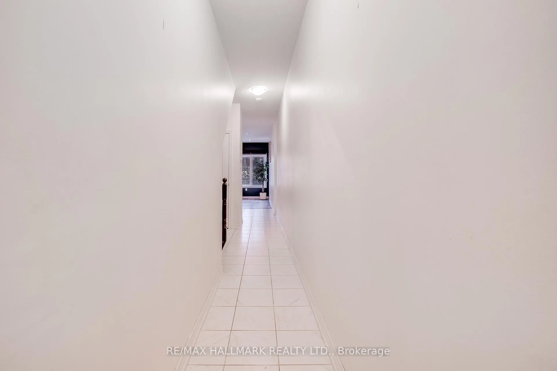 Photo 5 of 397 Westwood Dr B, Kitchener — HOMEH