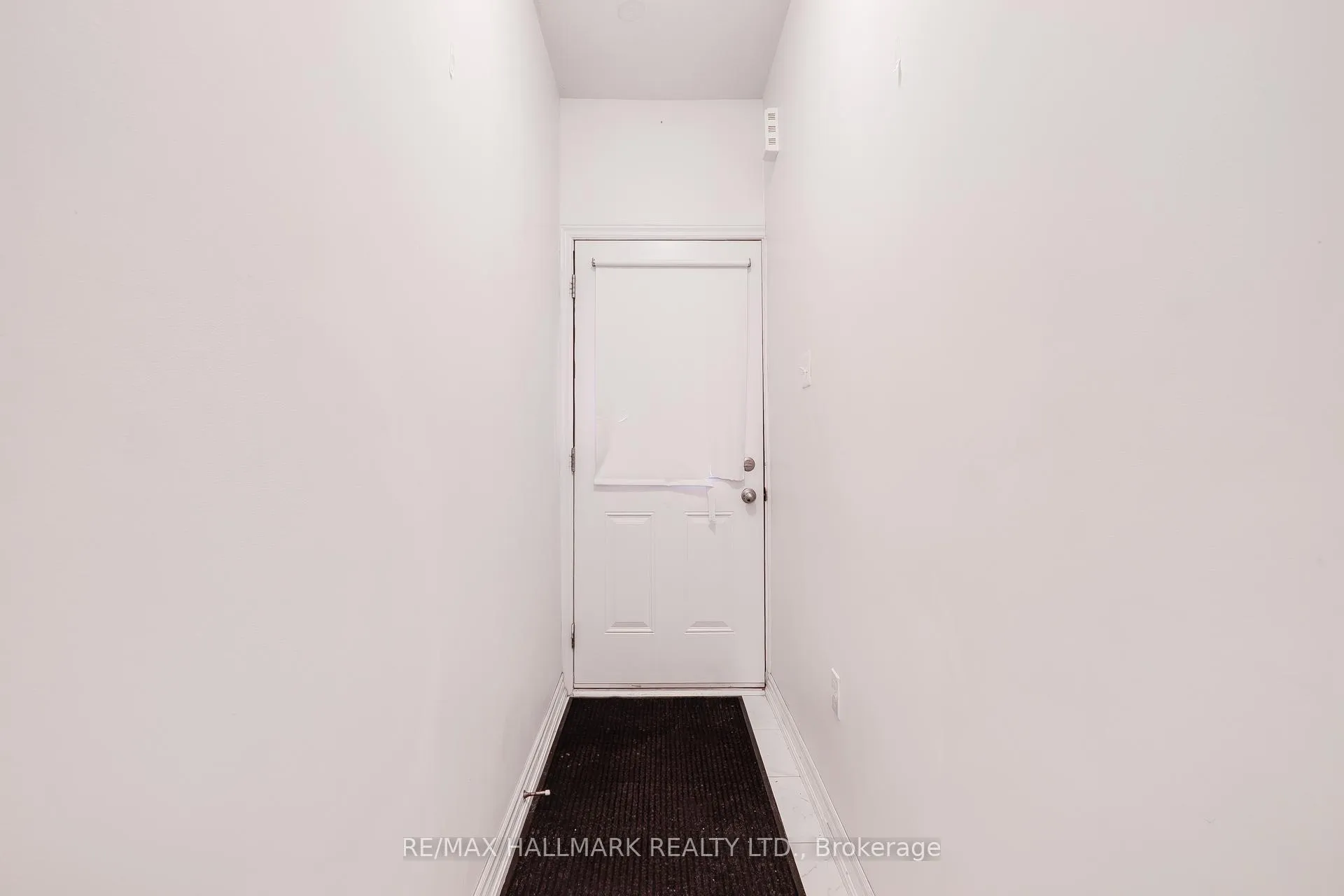 Photo 7 of 397 Westwood Dr B, Kitchener — HOMEH