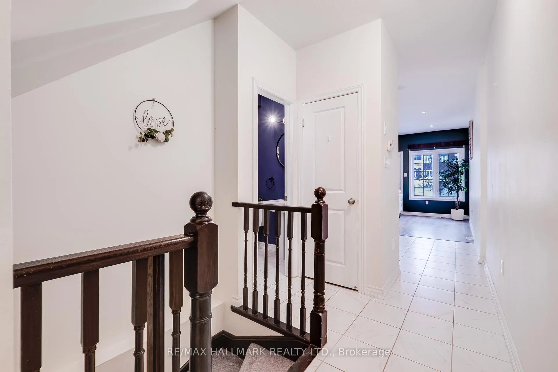 Photo 8 of 397 Westwood Dr B, Kitchener — HOMEH