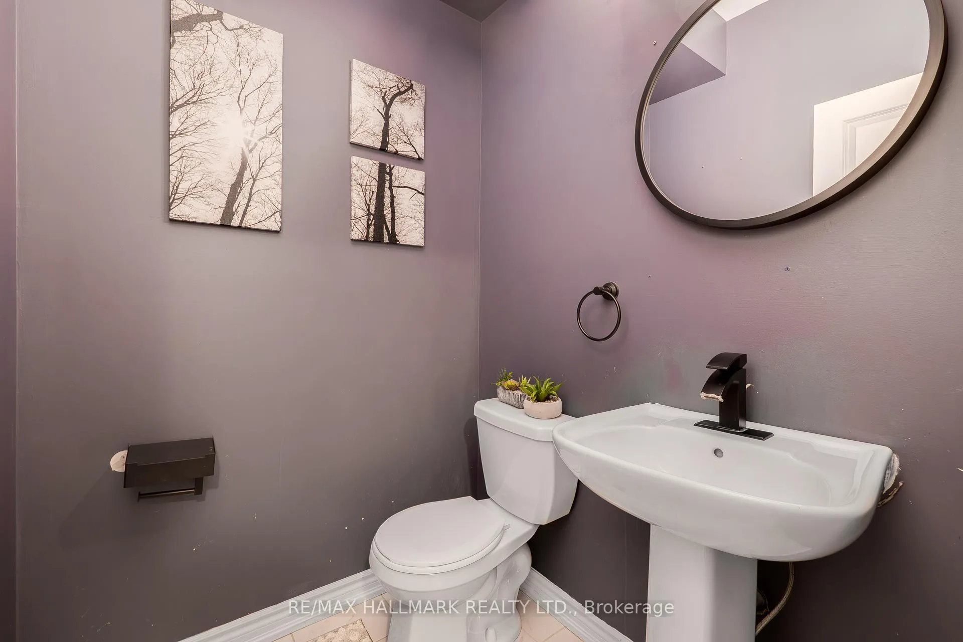 Photo 10 of 397 Westwood Dr B, Kitchener — HOMEH