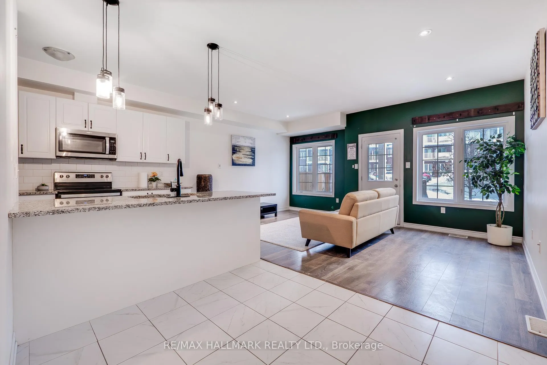Photo 11 of 397 Westwood Dr B, Kitchener — HOMEH