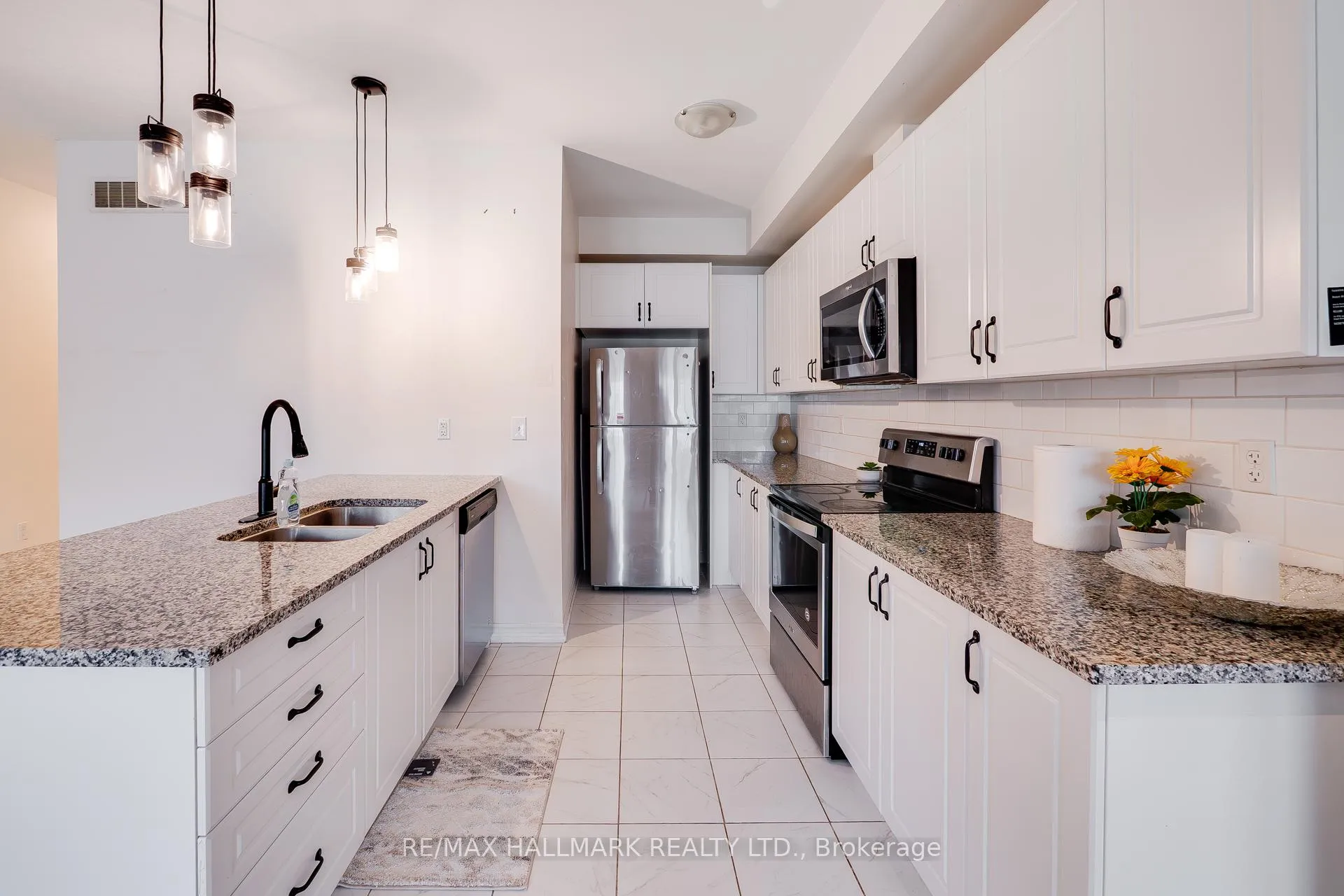 Photo 19 of 397 Westwood Dr B, Kitchener — HOMEH