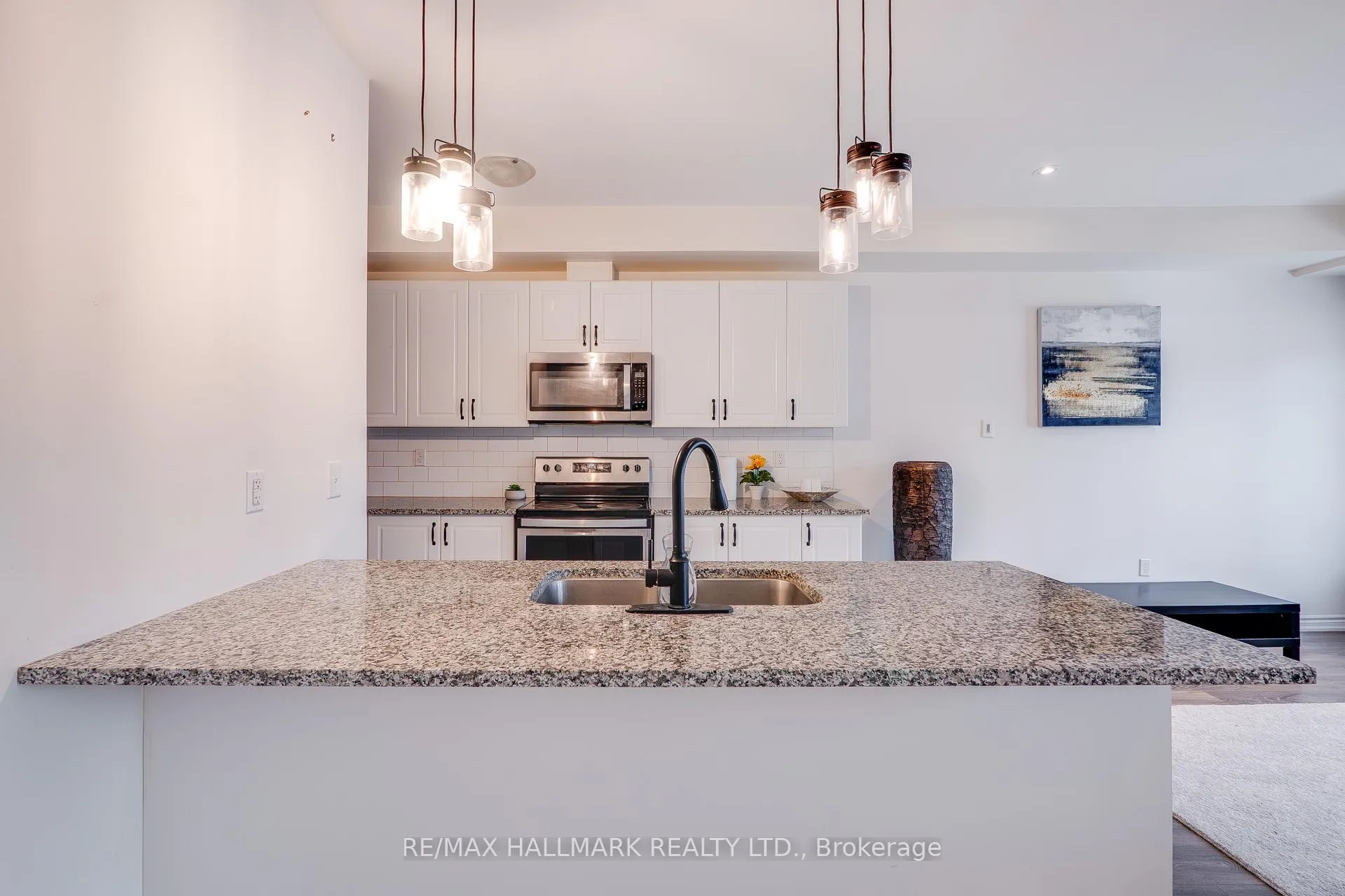 Photo 21 of 397 Westwood Dr B, Kitchener — HOMEH