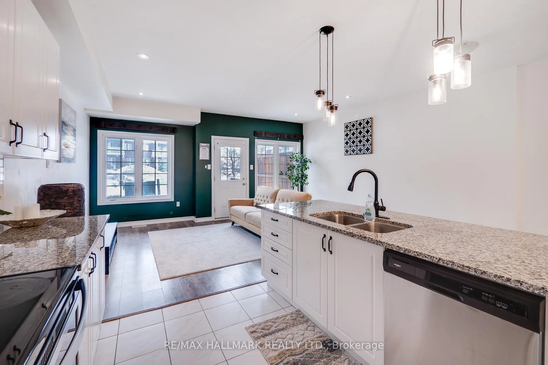 Photo 23 of 397 Westwood Dr B, Kitchener — HOMEH