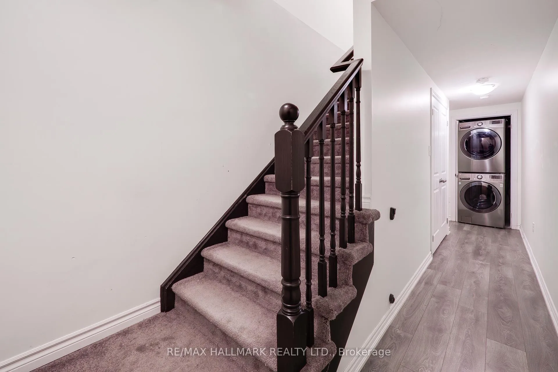 Photo 25 of 397 Westwood Dr B, Kitchener — HOMEH