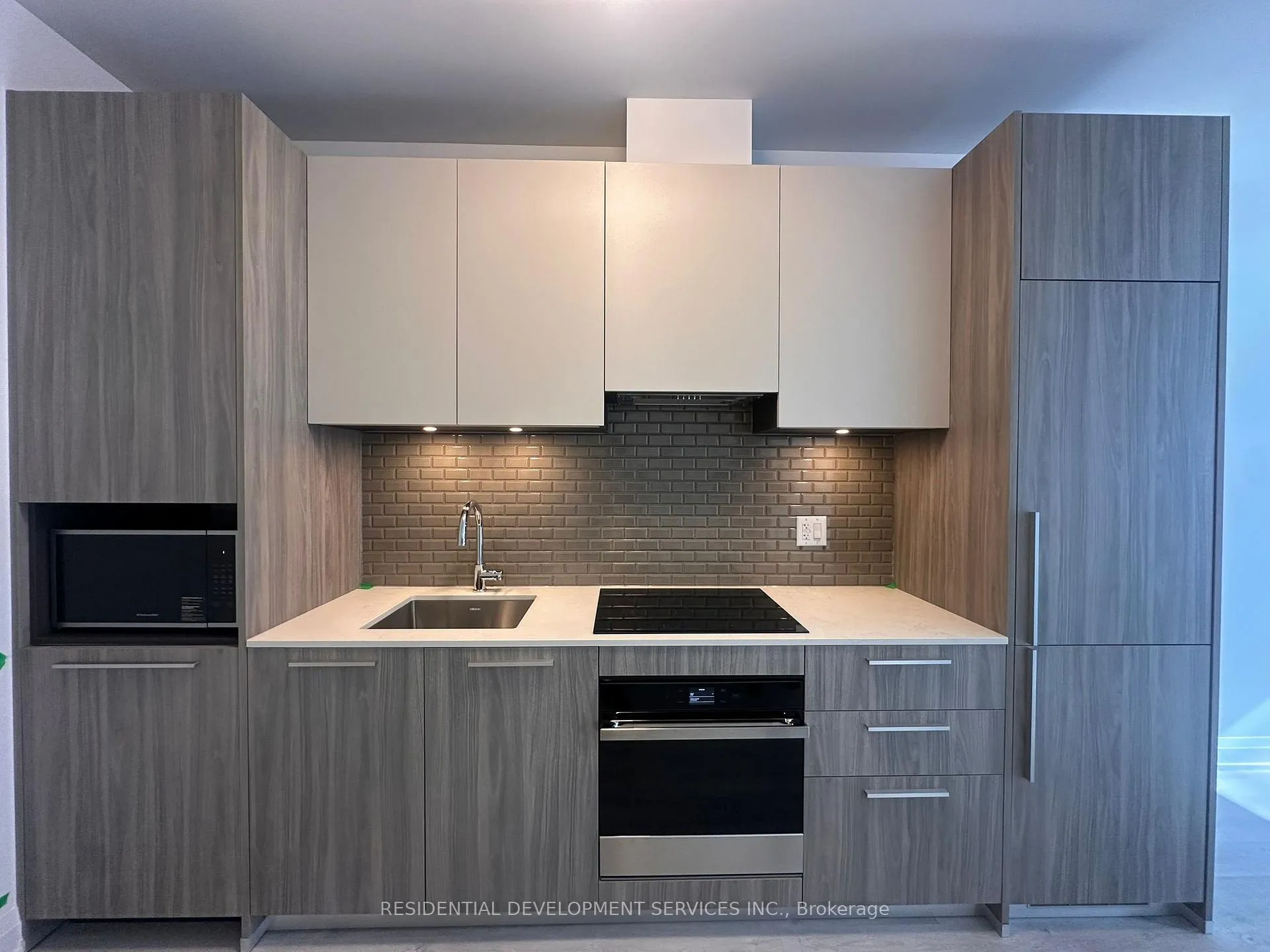 Photo 1 of Unit 3002, 65 Broadway Avenue, Toronto, Mount Pleasant West — HOMEH
