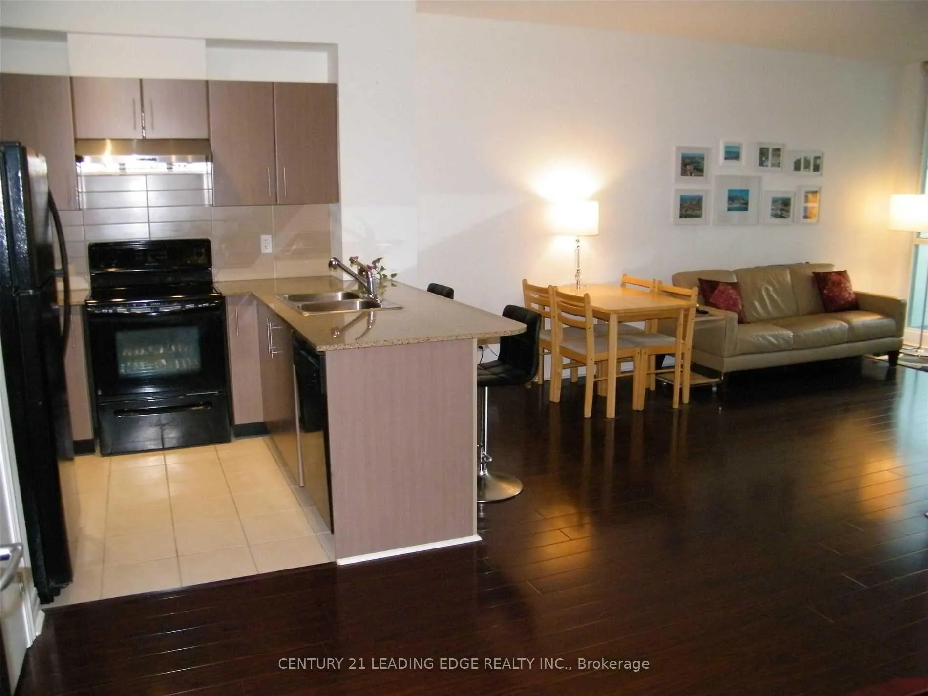Photo 3 of Unit 401, 12 Yonge Street, Toronto, Waterfront Communities — HOMEH