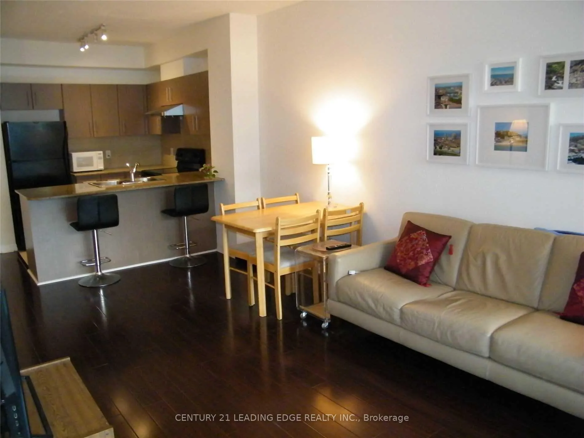 Photo 10 of Unit 401, 12 Yonge Street, Toronto, Waterfront Communities — HOMEH