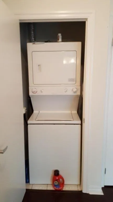 Photo 15 of Unit 401, 12 Yonge Street, Toronto, Waterfront Communities — HOMEH