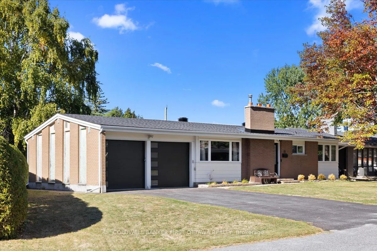 Photo 2 of 13 Edgebrook Road, Ottawa, Lynwood Village — HOMEH