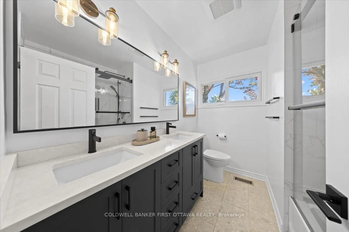 Photo 11 of 13 Edgebrook Road, Ottawa, Lynwood Village — HOMEH