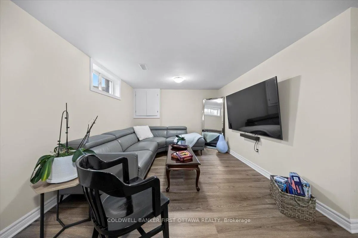 Photo 26 of 13 Edgebrook Road, Ottawa, Lynwood Village — HOMEH