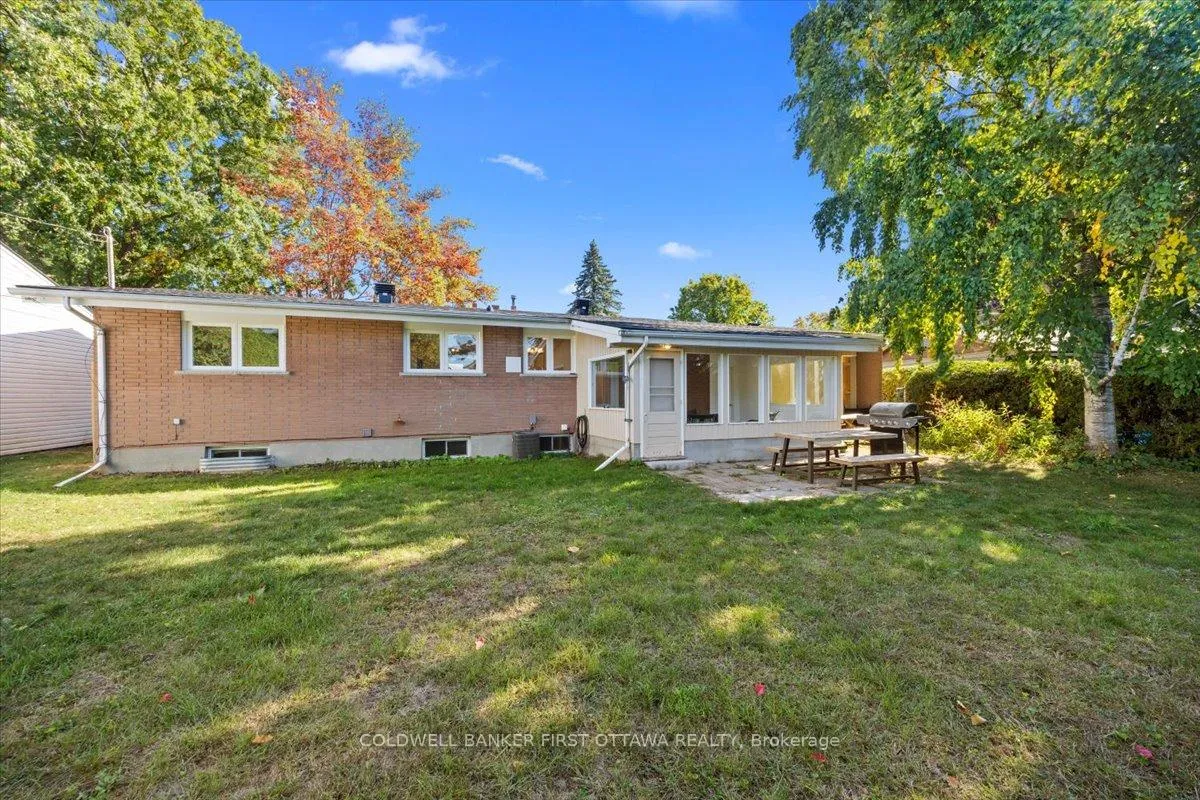Photo 29 of 13 Edgebrook Road, Ottawa, Lynwood Village — HOMEH