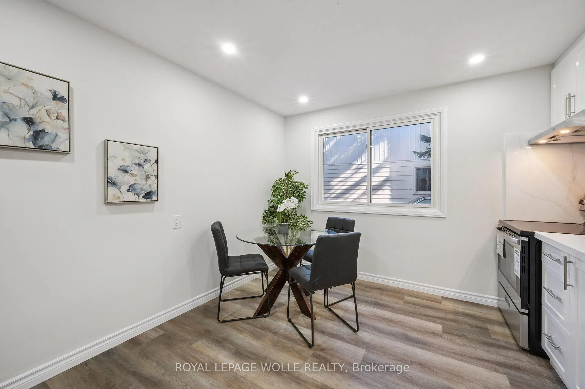 Photo 11 of 179 Traynor Avenue, Kitchener — HOMEH
